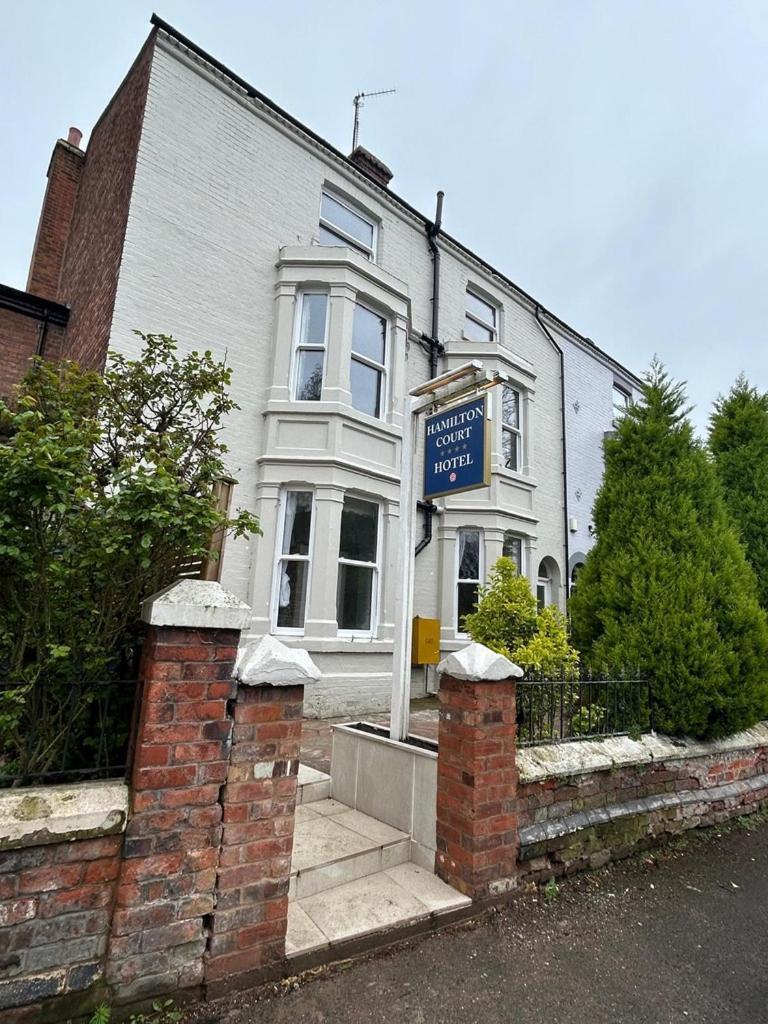 Hamilton Court Hotel Hoole Chester Exterior photo